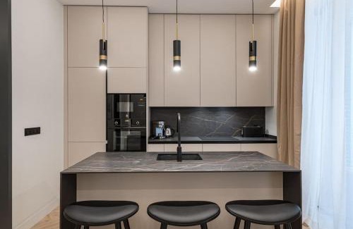 Centro Apartment | Gran Via XVI calle San Roque 4BR 4BH
