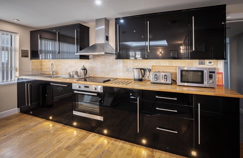 Bispham Apartment | Granada Apartments Queens Mansions