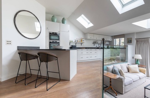 Balham Apartment | Granard Road by onefinestay