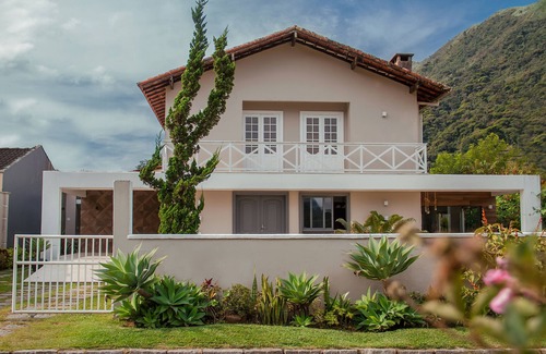 Teresopolis House | GRANARY COMARY - FANTASTIC VIEW FIELD CBF, C/5 BEDROOMS, POOL, BARBECUE