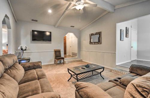 Granbury House | Granbury Getaway with Lake Views 2 Mi to Downtown!