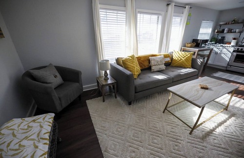 Granbury Condo | Granbury Loft: 1-Bedroom Gem for Two