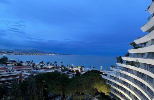 Villeneuve Loubet Beach Apartment | Grand 4 pièces 6 personnes fabuleuse vue mer clim garage