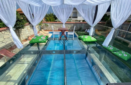 Tokoglu Hotel | Grand Alaçatı Butik Hotel