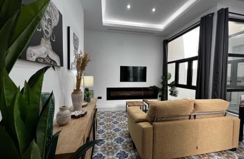 Centro Apartment | Grand Apartment Larios