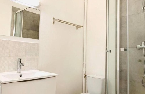 Bollee Apartment | GRAND APPART CENTRE VILLE TOUT CONFORT 4 Personnes