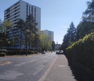 Moulins Apartment | Grand appart rez de chaussée