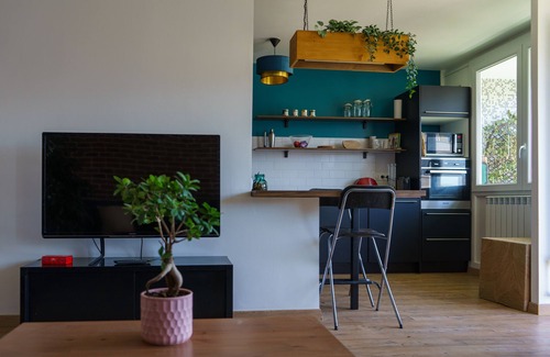 Vitry-sur-Seine Apartment | Grand Appartement 6 Voyageurs à 10min de Paris