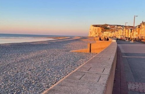 Mers-les-Bains Apartment | Grand Appartement au 1er Étage et vue mer