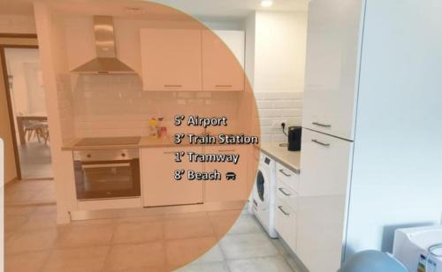 Les Moulins Apartment | Grand Appartement, 2 ou 3 ou 4 pieces, tramway sur place, proche gare sncf St Augustin 5 min, aéroport à 7 min, plage ou Allianz riviera 10 min, palais nikaia 2 min , supermarché sur place, parking possible si disponible ou payant à 1000 metre