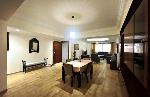 Gauthier Apartment | Grand appartement avec terrasse et parking