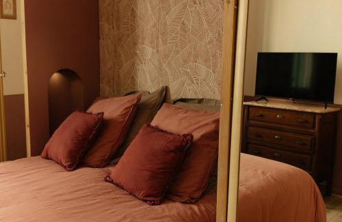Toulon Apartment | Grand appartement climatisé entre Gare et Port