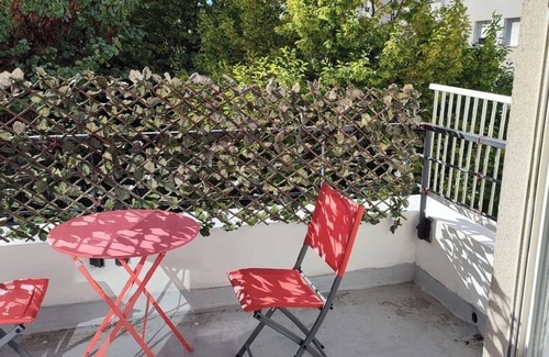 Aubervilliers Apartment | Grand Appartement Familial Paris à Pied ,métro,stade de France Parking Gratuit