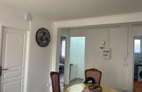 Evreux Apartment | Grand Appartement spacieux à Évreux