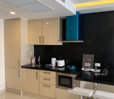 Central Pattaya Apartment | Grand Avenue Soi Buakhao By Daisy