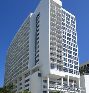 Mid Beach Hotel | Grand Beach Hotel