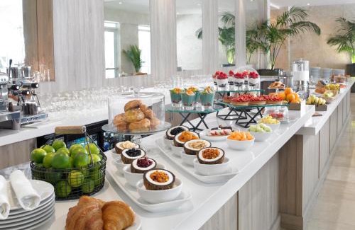 Mid Beach Hotel | Grand Beach Hotel