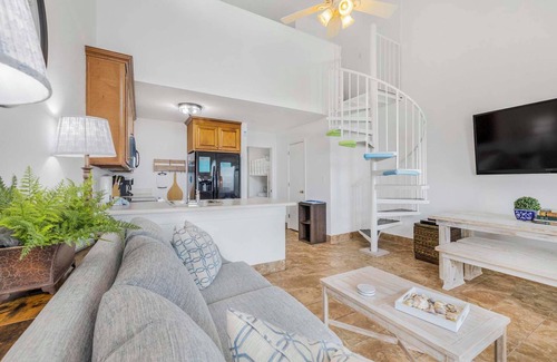 Gulf Shores Condo | ☀️ Grand Beach Resort Penthouse 2 | Steps to Sand, Pool, Hot Tub + Trails 🚴‍♀️