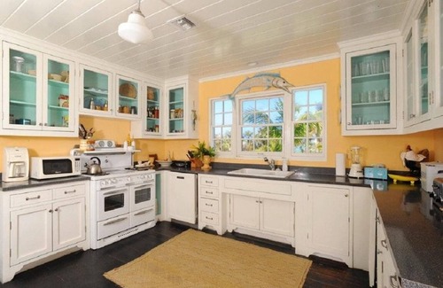 Double Bay House | Grand Beachfront Estate on Five Private Acres w/Kayaks, Hammocks, Snorkeling