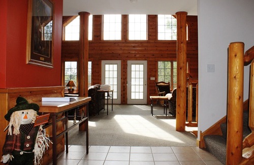 Oglesby Cabin | GRAND BEAR RESORT LUXURY CABIN NEAR STARVED ROCK STATE PARK - 40% OFF!