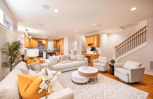 Northwest Bellevue House | Grand Bellevue DT Villa 5,010 sqft| near BV Square