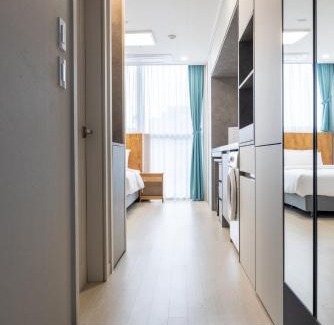 Yeongjong-dong Hotel | Grand Bleu Hotel & Residence