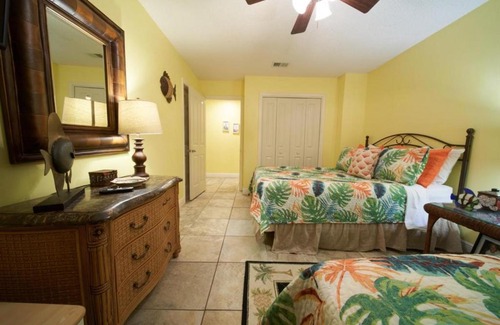 Crystal Beach House | Grand Caribbean East #102