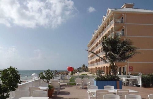 Colliers Bay Condo | Grand Cayman Morritt's Tortuga Club - Studio Suite