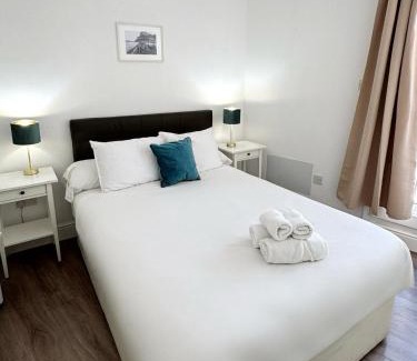 Gibraltar Apartment | Grand Central House - Deluxe Two Bedroom - GibraltarStay Apartments