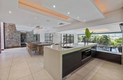 Zimbali Coastal Estate House | Grand Coastal 4Bed: Luxury Experience in Zimbali