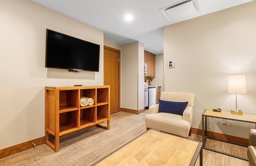 Peak 8 Condo | Grand Colorado on Peak 8 Suite - Ski-in/out