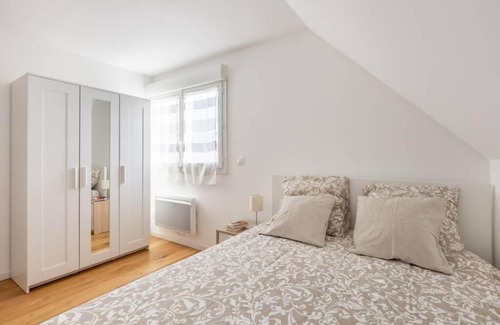 Osny Apartment | GRAND CONFORT, Appartement Osny