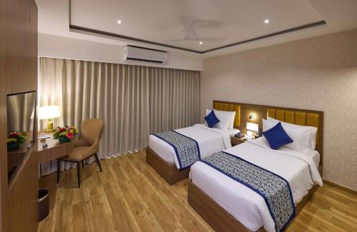 Brookefield Hotel | Grand Continent Brookefield - A Sarovar Portico Affiliate Hotel