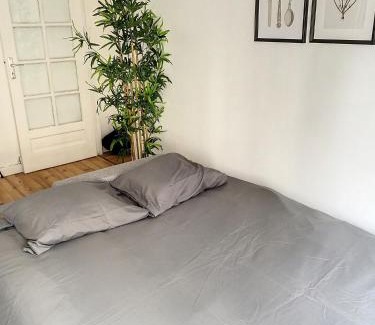 Ivry-port Apartment | Grand Cozy appart - proche métro Paris - spots touristiques