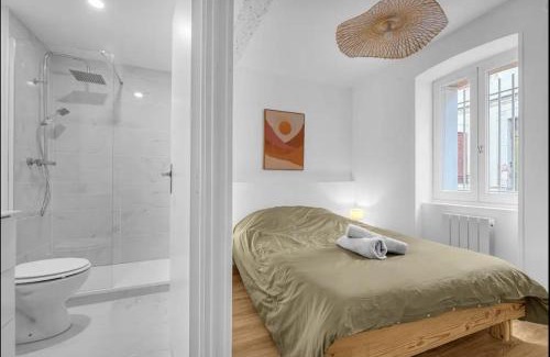 Saint - Michel Apartment | Grand deux pièces - Proche métro - Terrasse