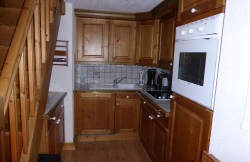 Pralognan-la-Vanoise Apartment | Grand duplex avec balcon Sud proche pistes à Pralognan. - FR-1-464-33
