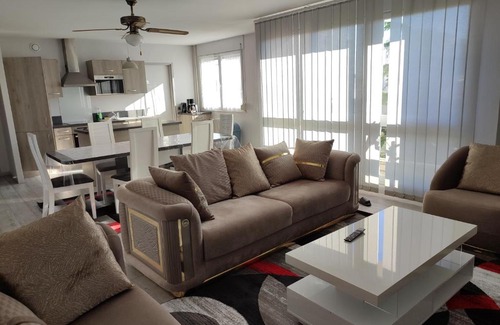 Creil Apartment | Grand et superbe appartement proche Paris