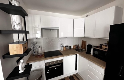 Le Bourget Apartment | Grand F2 Dernier Etage Belle vue en Residence Privée
