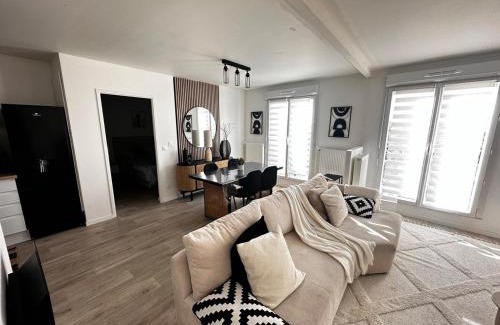 Le Blanc-Mesnil Apartment | Grand F2 dernier etage belle vue
