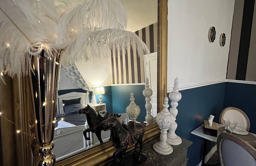 Lorris House | Grand Faubourg