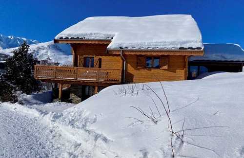 La Toussuire Ski Chalet | Grand et Chaleureux Chalet Familial. 12 Personnes . Retour Skis aux Pieds