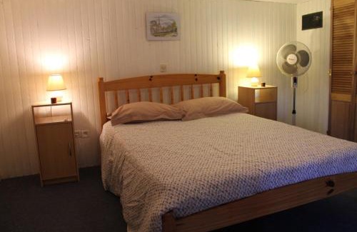 Chantenay-Saint-Imbert Apartment | Grand gîte de campagne capacité jusqu'à 10 personnes