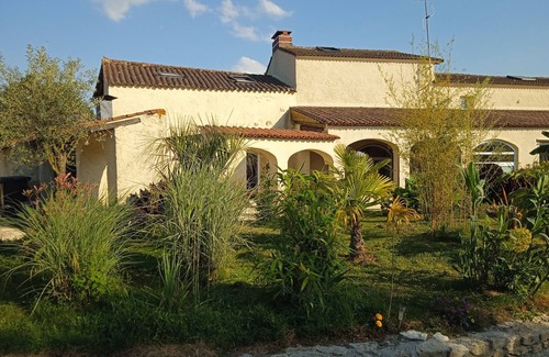 Mouchamps House | Grand Gite "les Oliviers"