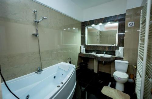 Zalau Hotel | Grand Hotel Baroc