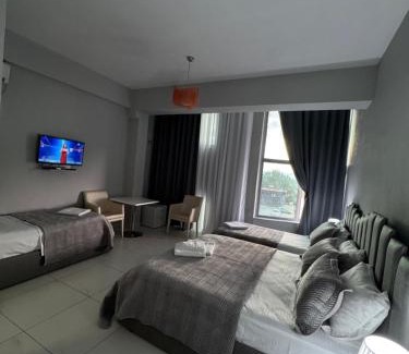 Qerek Hotel | Grand Hotel Gjyshi