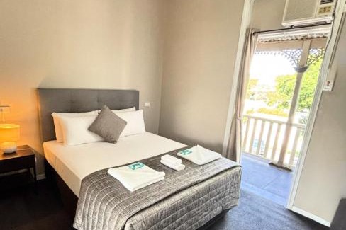 Mount Morgan Hotel | Grand Hotel Mount Morgan