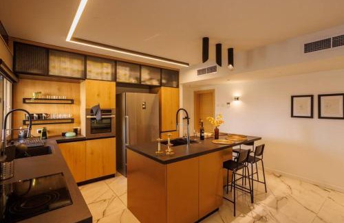 Mamilla Apartment | Grand Jerusalem Luxury Apartment By Nimizz