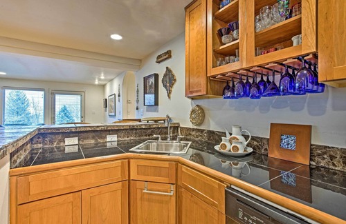 Redlands House | Grand Junction Abode ~ 2 Miles to Wineries & Golf!