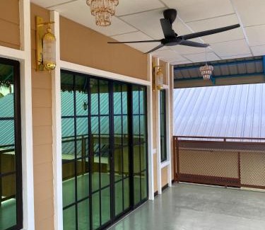 Muar District House | Grand Kampung Ayer Hitam