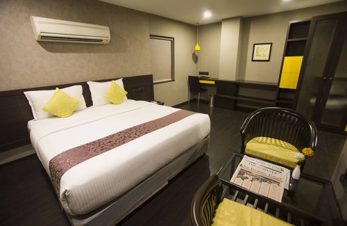 Viluppuram Hotel | Grand Kubera